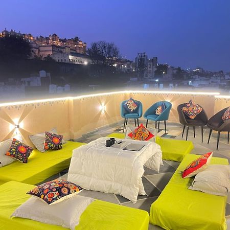 Funky Backpackers Hotel Udaipur Exterior photo
